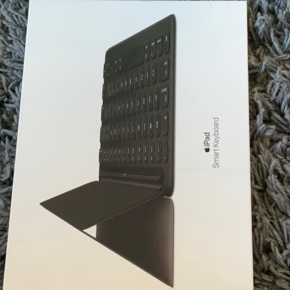 Apple iPad Smart Keyboard - Black